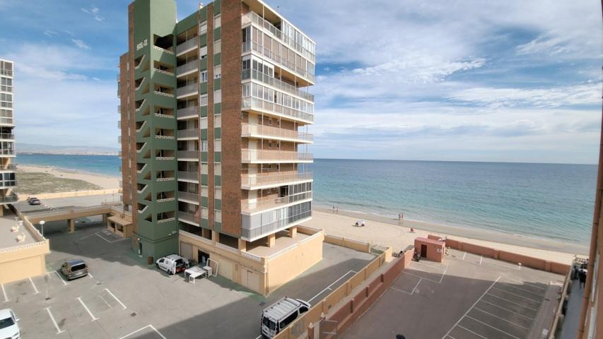 Apartamento de 1 dormitorio en 1ª Línea con Parking en Arenales Del Sol y preciosas vistas al mar photo 0