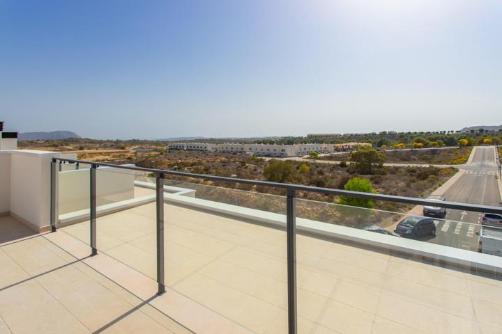 Bungalow de lujo 3 Dorm 2 Baños con Solarium en Urb con Piscina Comunitaria en Campo de Golf, con parking o garaje, llave en mano! photo 0