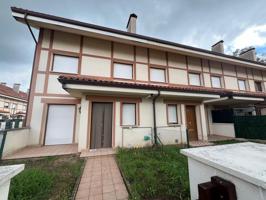 CHALET ADOSADO DE ESQUINA RASINES ALQUILER photo 0