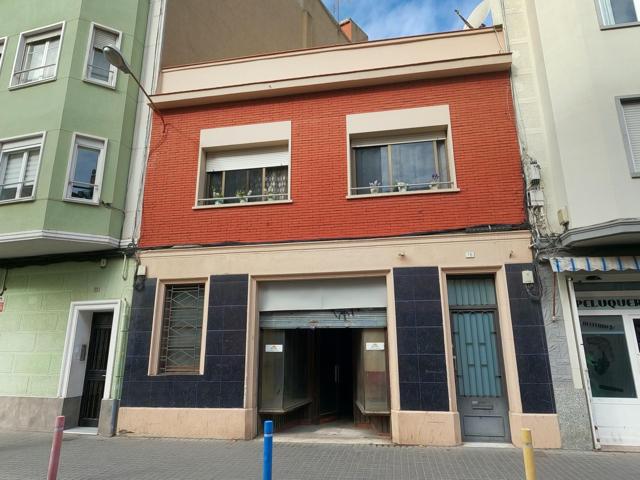 Oportunidad: Finca con derecho de vuelo en Hospitalet de Llobregat photo 0