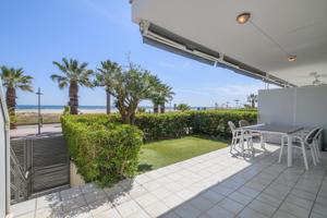 ✨ Una joya frente al Mediterráneo: planta baja con vistas al mar y salida a la playa photo 0