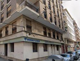 En alquiler local en calle principal con muchas posiblilidades photo 0