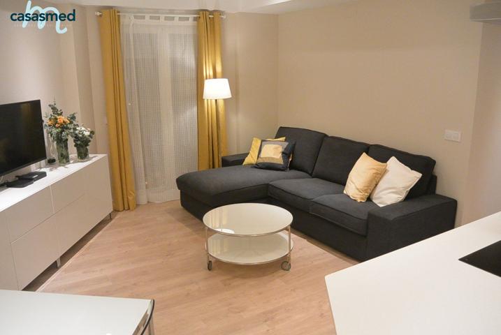 BENIMACLET; Precioso piso en alquiler reformado junto parada metro-tranvía,4 hab., 2 baños photo 0