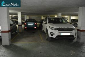 CALLE BACHILLER, se alquila plaza de garaje para coche PEQUEÑO en el edificio más moderno de la zona photo 0