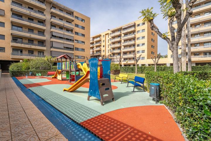 Piso en Tarragona de 4 habitaciones con piscina photo 0