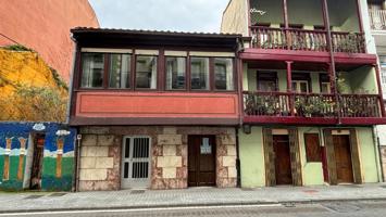 CASA CON TERRENO EN EL CENTRO DE AMPUERO photo 0