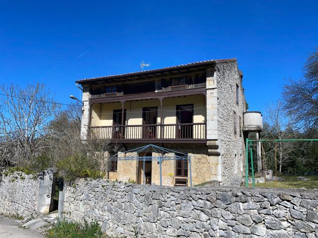 TIPICA CASA DE PIEDRA EN EL BARRIO DE LA IGLESIA - RUILOBA. photo 0