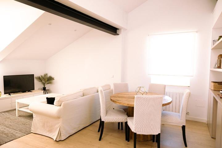 Piso a estrenar en pleno centro de Comillas. photo 0