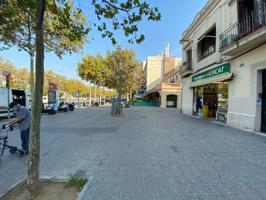 Local diafano en acera 'Prime' Passeig Joan de Borbó photo 0