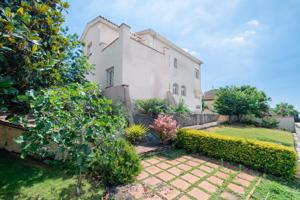 Casa En venta en Vallcarca I Els Penitents, Barcelona photo 0