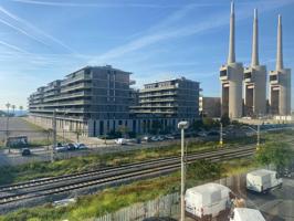 Nave Industrial En alquiler en Front Maritim, Badalona photo 0
