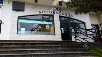 Local Comercial en Venta en Ris photo 0