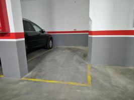 Buena plaza de coche photo 0