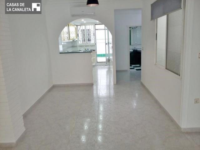 VIVIENDA EN VENTA EN EN ZONA CANALETA PRIMERA ALTURA SIN ASCENSOR photo 0
