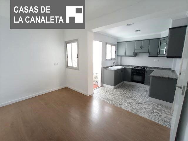 EXCELENTE PISO EN ZONA ALMACIL photo 0