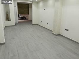 PLANTA BAJA AL LADO DE LA AVDA DEL SUR. photo 0