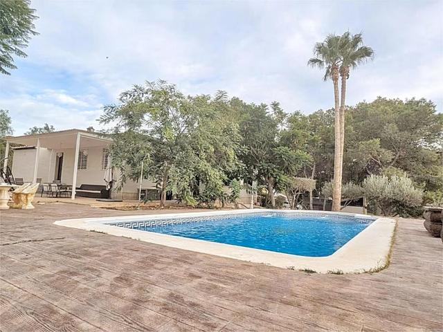 Chalet con piscina y garaje - Peña de las Aguilas photo 0