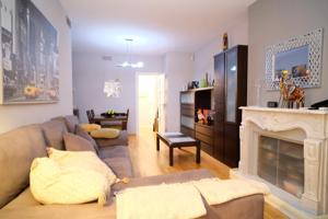 Piso en venta en Barcelona (Gràcia - Vila de Gràcia) photo 0