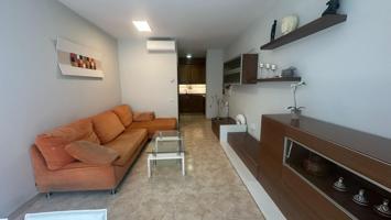 Oportunidad Única: Hermoso Piso en el Centro de Castelldefels photo 0