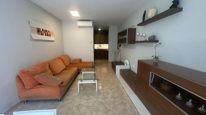 Oportunidad Única: Hermoso Piso en el Centro de Castelldefels photo 0