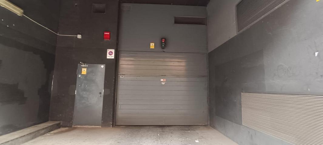 Oportunidad de Inversión: Parking en el Centro de Sant Boi de Llobregat photo 0