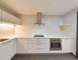 Piso con luz natural, excelentes calidades y zona comunitaria con chill out – Viladecans Centro photo 0