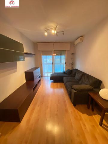 PISO DE 2 DORMITORIOS EN URBANIZACIÓN CON PISCINA COMUNITARIA photo 0