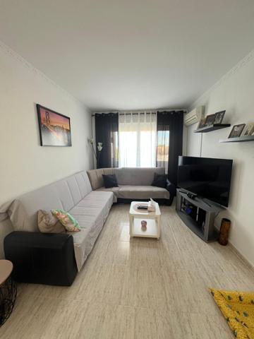 Fantástico piso de 2 habitaciones en Velilla photo 0