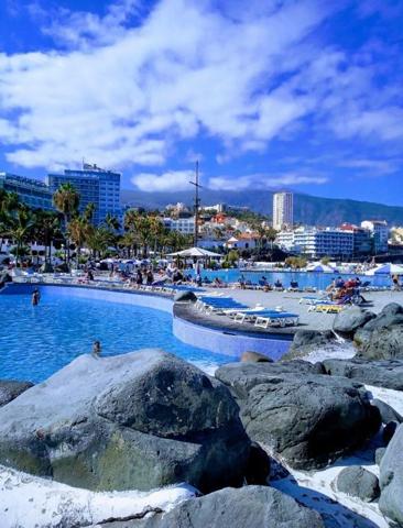 'Excepcional Centro Comercial en Venta en Puerto de la Cruz' photo 0