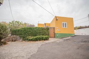 CASA TERRERA CON HUERTA EN LA VICTORIA (ZONA BAJA) photo 0