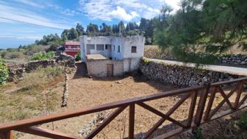 CASA A REFORMAR CON TERRENO photo 0