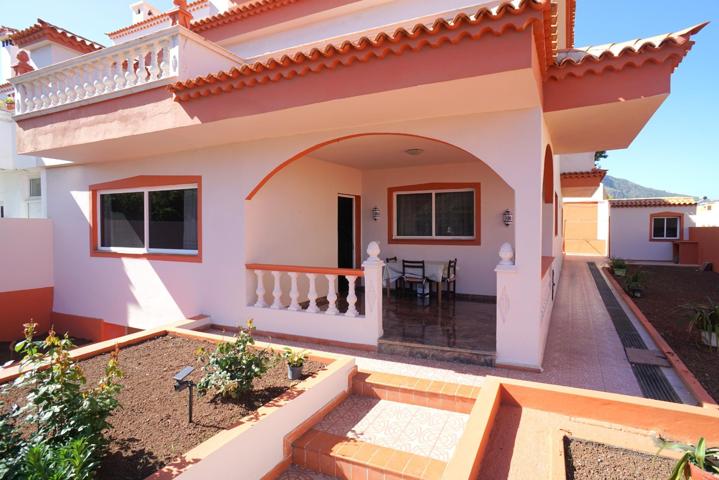 🏡 Chalet Pareado de Lujo en el Toscal 🌅 photo 0