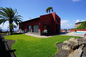 CHALET CON ENCANTO EN ENTORNO  RURAL DE TACORONTE photo 0
