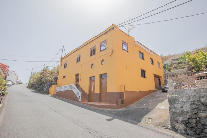 CASA TERRERA CON FINCA EN VENTA EN SANTA BÁRBARA, ICOD DE LOS VINOS photo 0