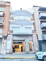 Casa En venta en Mercat, Rubi photo 0