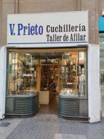 Se traspasa por jubilación preciosa cuchillería en el centro de Valencia photo 0
