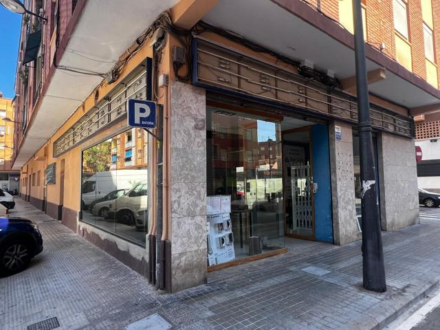 ¡Inversión Segura en Campanar: Local Comercial con Rentabilidad a Largo Plazo! photo 0