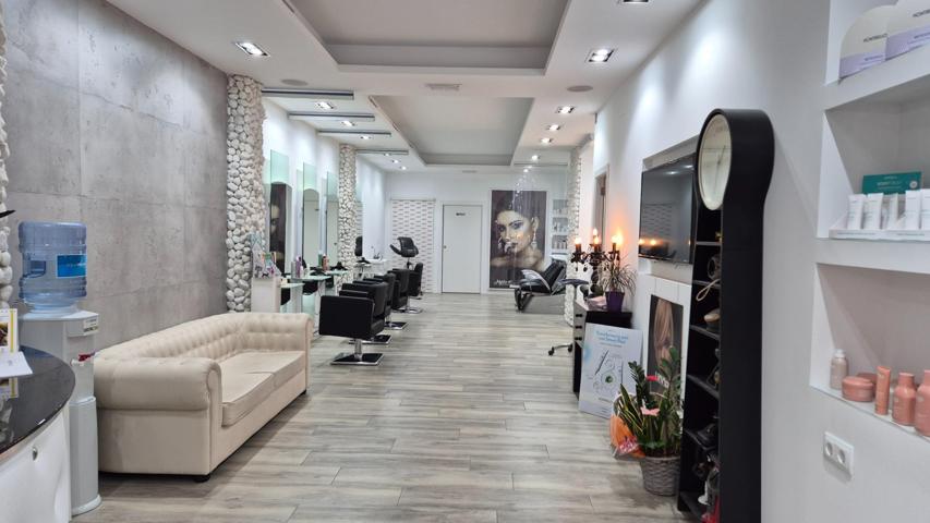 Oportunidad única: Local comercial en funcionamiento – Peluquería totalmente equipada photo 0