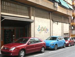 Local comercial con múltiples posibilidades photo 0