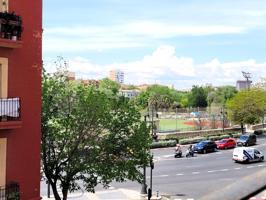 OPORTUNIDAD DE ORO PARA VIVIR JUNTO AL RÍO Y PERSONALIZAR SU HOGAR photo 0