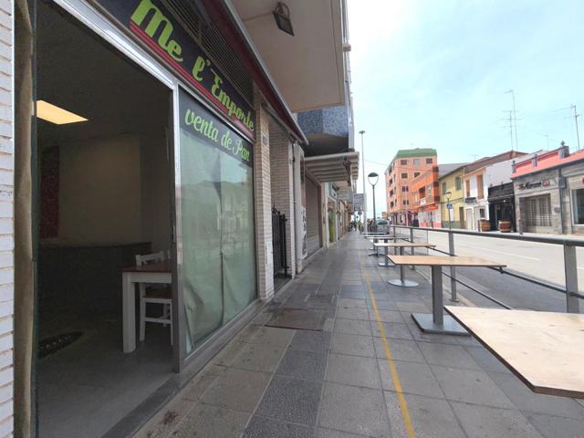 LOCAL EN AVENIDA DEL PORT photo 0