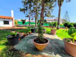Oasis Mediterráneo: tu hogar con piscina y huerto a un paso de Valencia photo 0