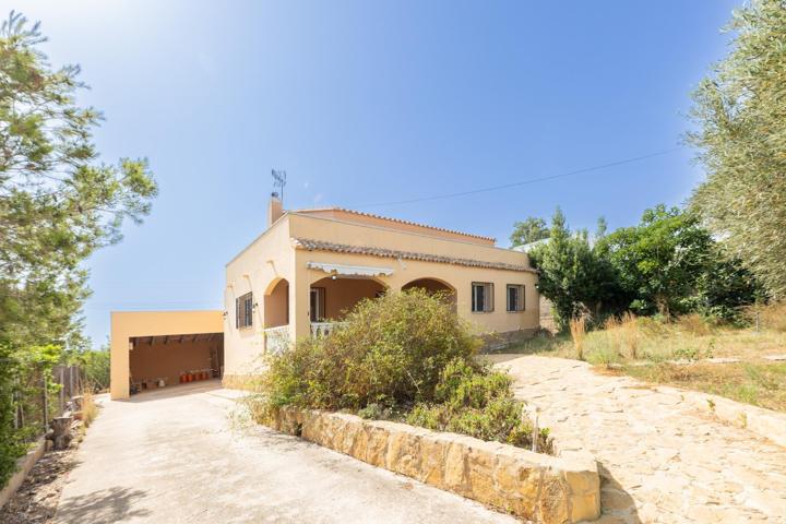ENCANTADOR CHALET EN URBANIZACIÓN LOS LAGOS – ALGINET (VALENCIA) photo 0