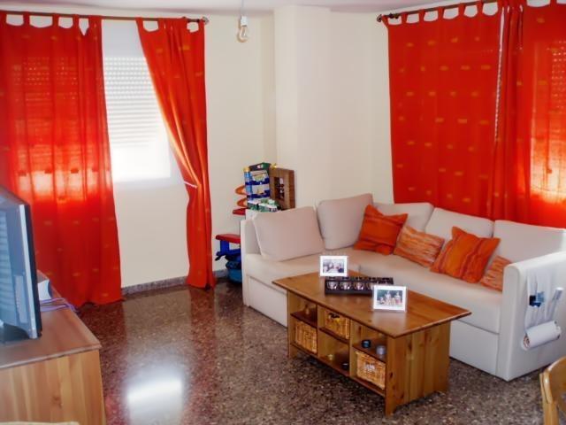 OPORTUNIDAD! VIVIENDA ESQUINERA C- MINGLANILLA TODO EXTERIOR CON GARAJE Y TRASTERO photo 0