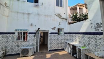 Planta Baja en el Cabanyal con gran Patio: ¡Tu Espacio para Barbacoas! photo 0