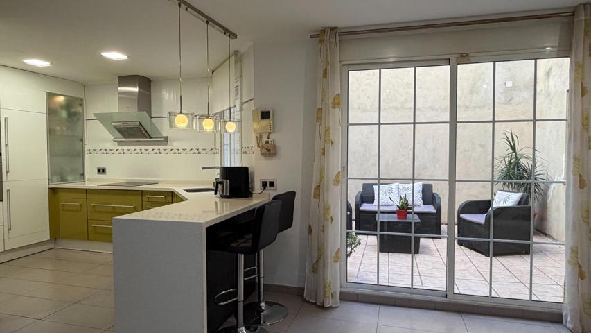 EXCLUSIVIDAD Y ESPACIO EN MUSEROS: SU NUEVO HOGAR CON TRES TERRAZAS photo 0