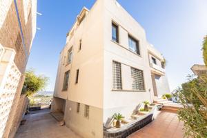 Chalet de Lujo con Vistas Privilegiadas y Estilo de Vida Exclusivo photo 0