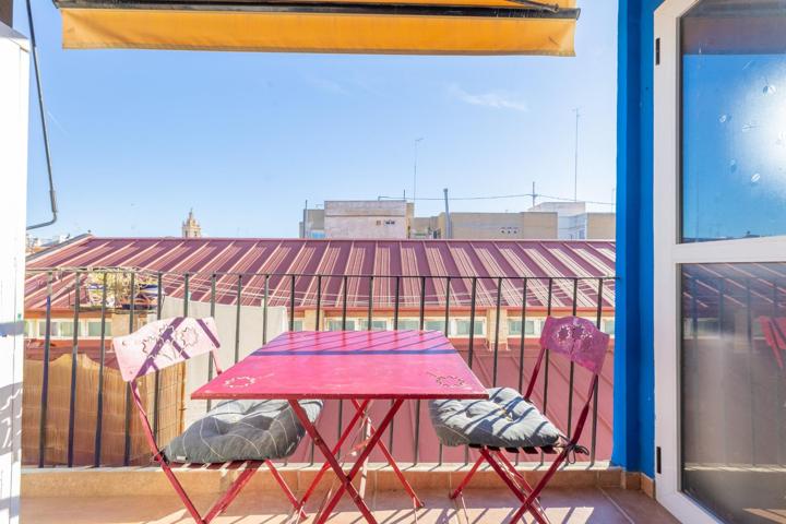 Piso Reformado en el corazón de El Carme con Vistas Despejadas, 2 balcones y Muchísima Luz – en Exclusiva y SIN pagar Honorarios de Inmobiliaria photo 0