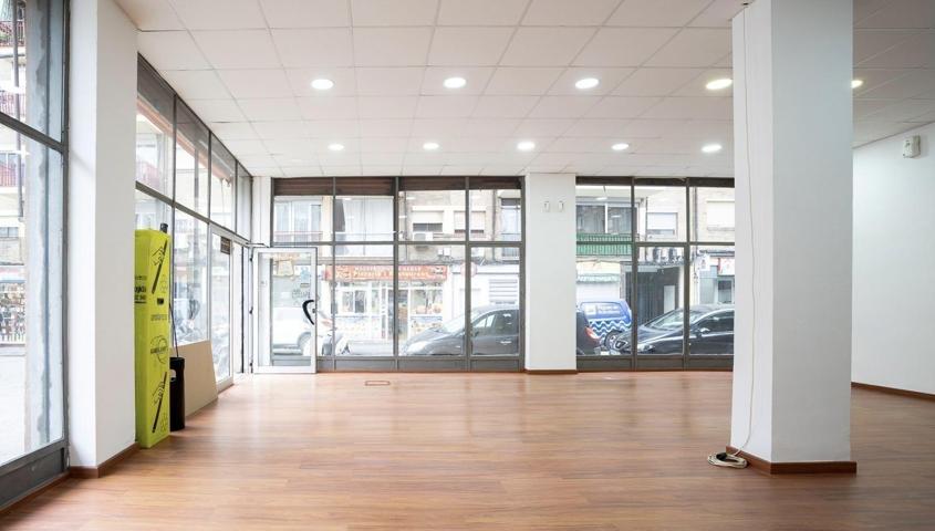 Local comercial reformado en Sant Martí – Listo para empezar tu negocio photo 0