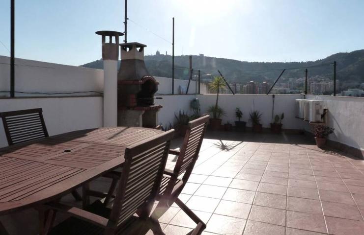 Ático Reformado con Gran Terraza Privada y Vistas a Collserola photo 0